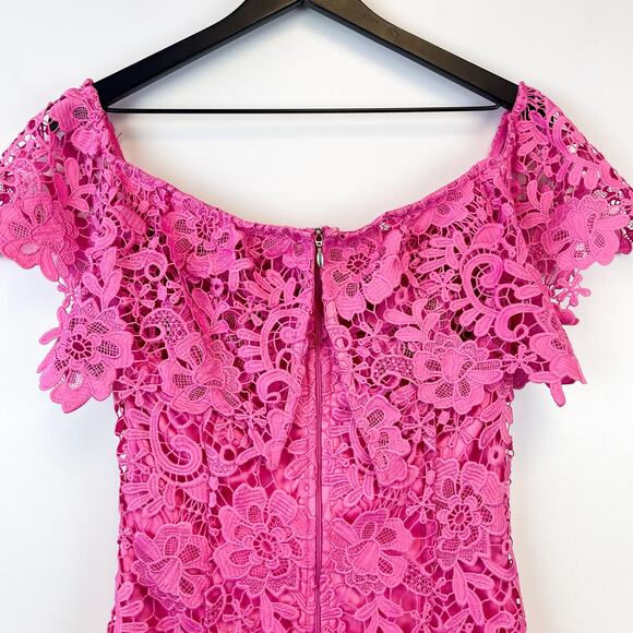 Paper Dolls Size 8 US Off Shoulder Crochet Lace Sheath Dress Pink Knee Length - Picture 5 of 10